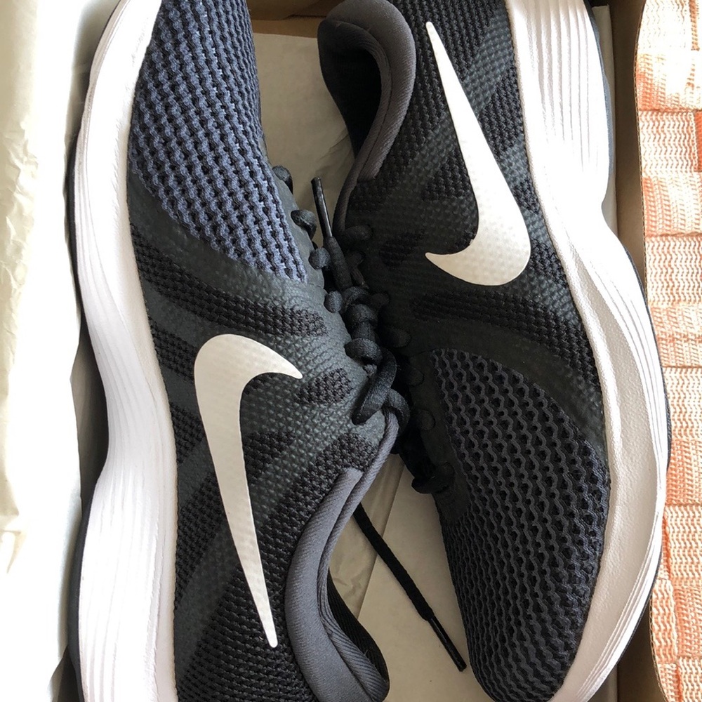 Running shoes